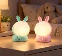 Dos luces de conejito en tonos pastel-2.webp