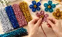 Flor brillante con tallos de chenille-2.webp