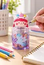 Sacapuntas unicornio sobre escritorio de estudio-1.webp