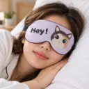Descanso acogedor con antifaz de gatito-2.webp