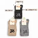 Tres calcetines con medidas precisas.webp