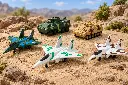 Avión de juguete y vehículos militares-3.webp