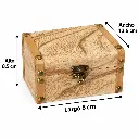 Cofre de madera con medidas visibles-3.webp